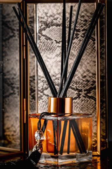 Ethere prabangus kvapų difuzorius 150 ml + juodos lazdelės